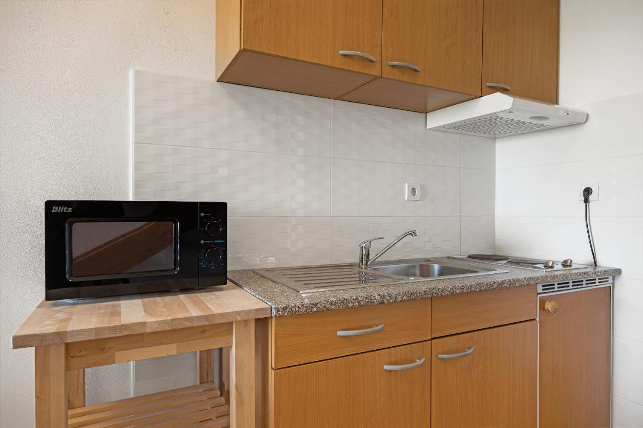 Apartments And Rooms Alenka Banjole Ngoại thất bức ảnh